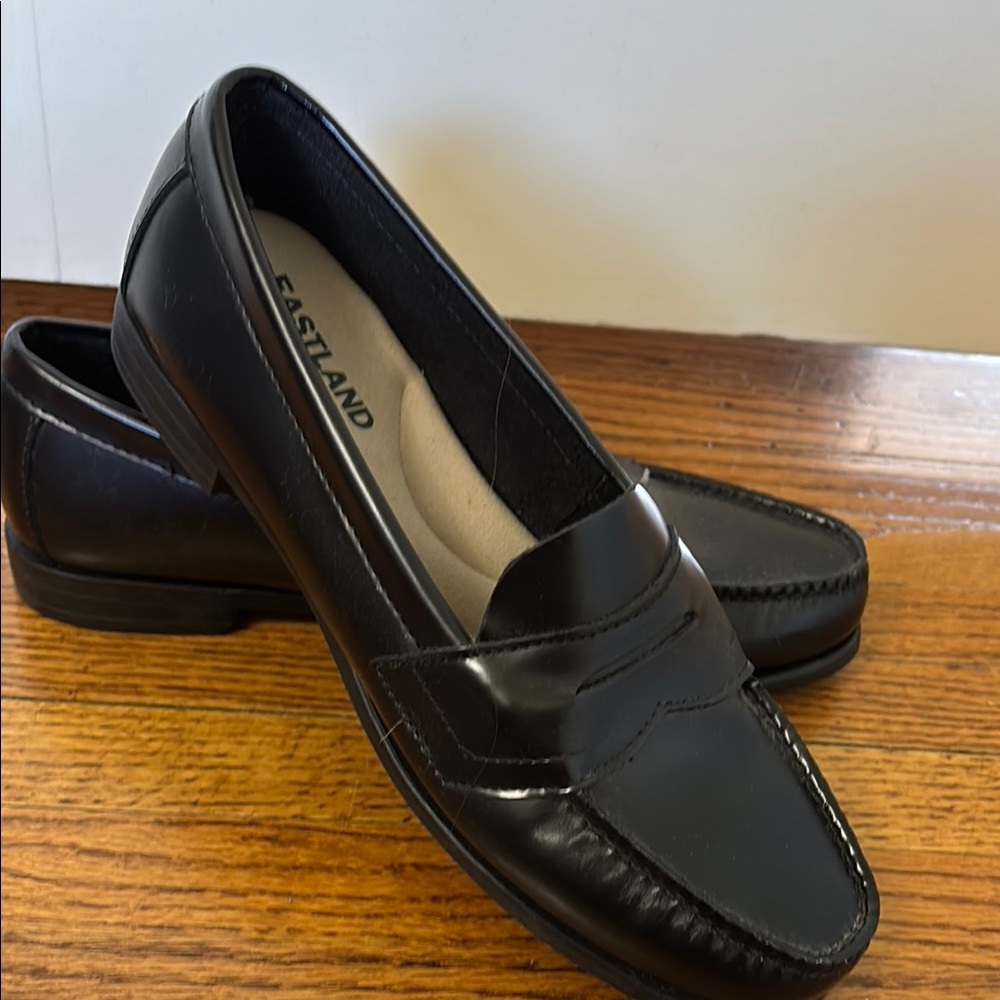 Eastland Black Leather Loafers